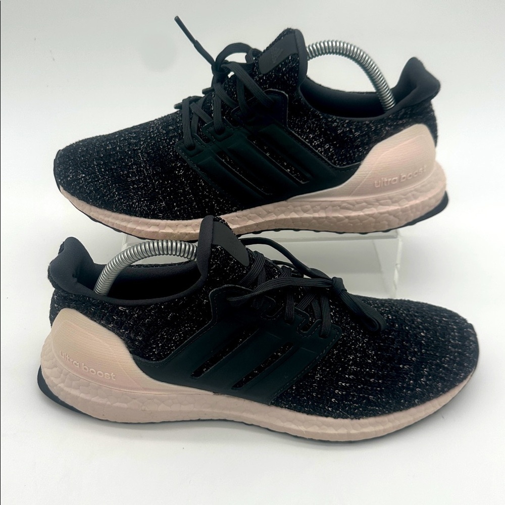 adidas UltraBoost 4.0 Black Orchid YYA 606001 Women’s Size 8.5